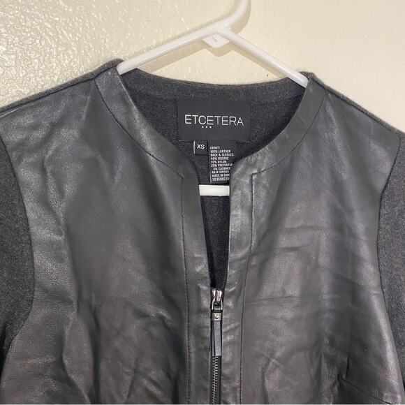 Etcetera Black Cashmere W/ Leather Zipper Front Sweater Size XS - Picture 2 of 7